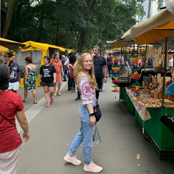 Meet your Posher, Alexandra - Picture 9 of 9